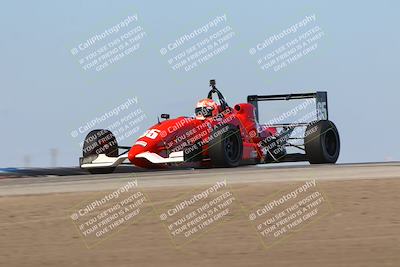 media/Oct-26-2025-CalClub SCCA (Sun) [[8ce1e69566]]/Group 3/Grapevine/